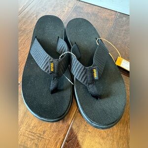 Teva Women's voya Flip Flop‎ black size 6 NWT NEW WITH TAGS